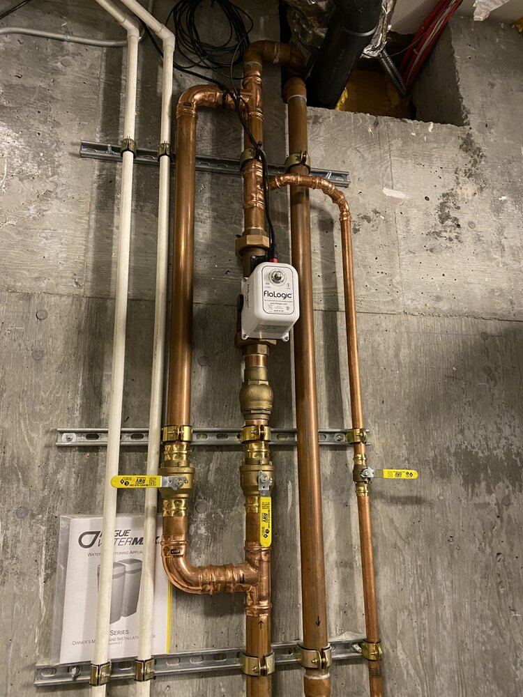 Copper manifold with isolation valves